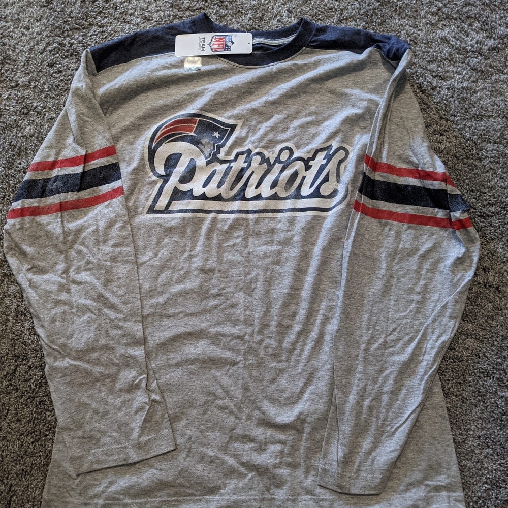 Mens patriots long sleeve brand new